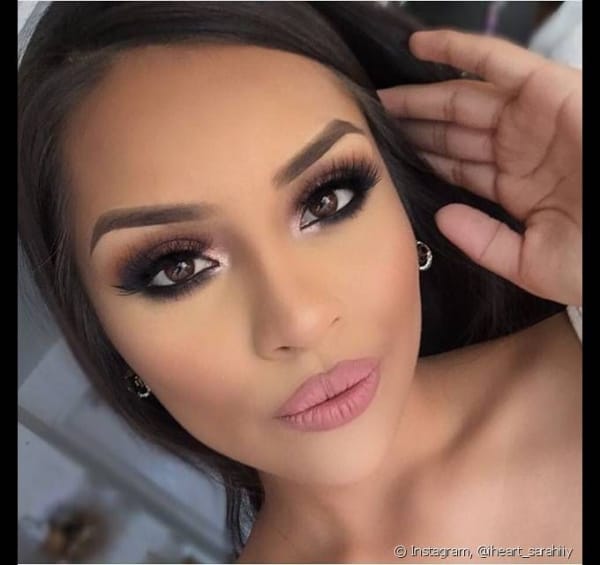 Tendências de unhas para convidadas de casamento em 2025/2026