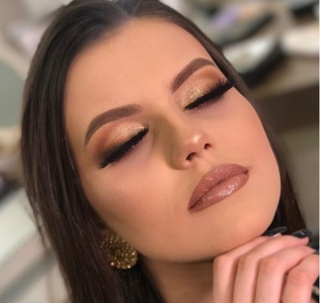 Como Escolher a Base Ideal para Pele Madura