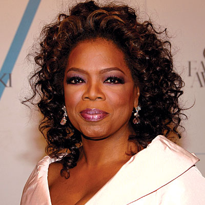 O Poder do Blush Cremoso na Maquiagem da Noiva Madura