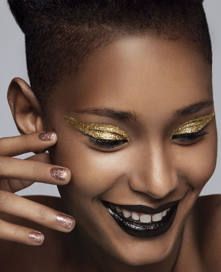 Azul Puro: A cor tendência de 2026 para os olhos no Ano Novo