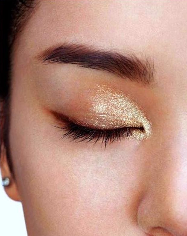 Guia completo de fixadores de maquiagem para festas de fim de ano