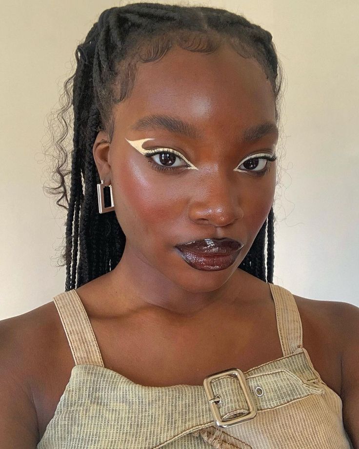 Guia completo de fixadores de maquiagem para festas de fim de ano