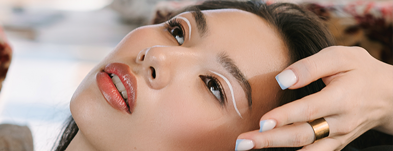 como criar côncavo em olhos orientais