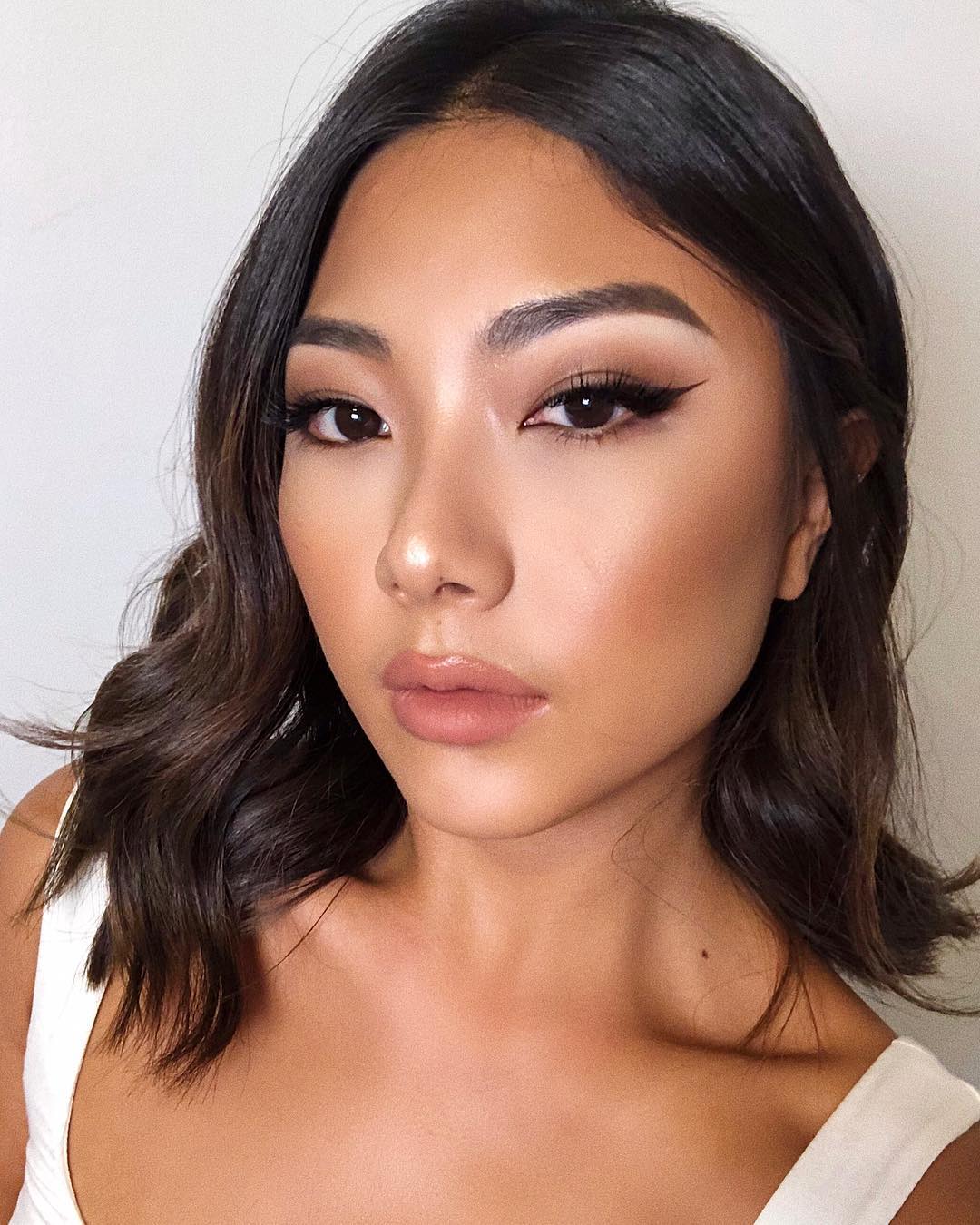 maquiagem para olhos pequenos e amendoados