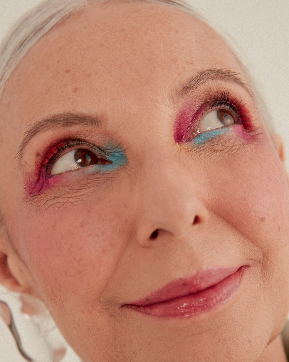 técnicas de aplicação de maquiagem para 50 anos