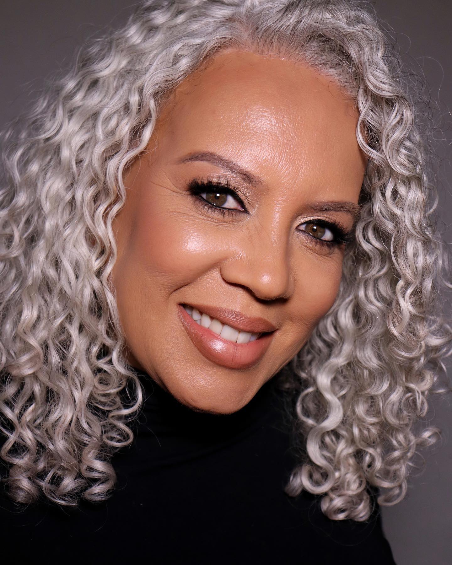 melhores produtos de maquiagem para pele madura