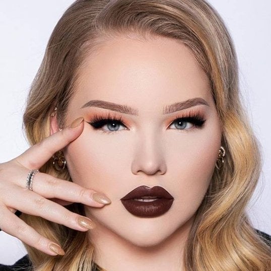 maquiagem para quem tem cilios curtos