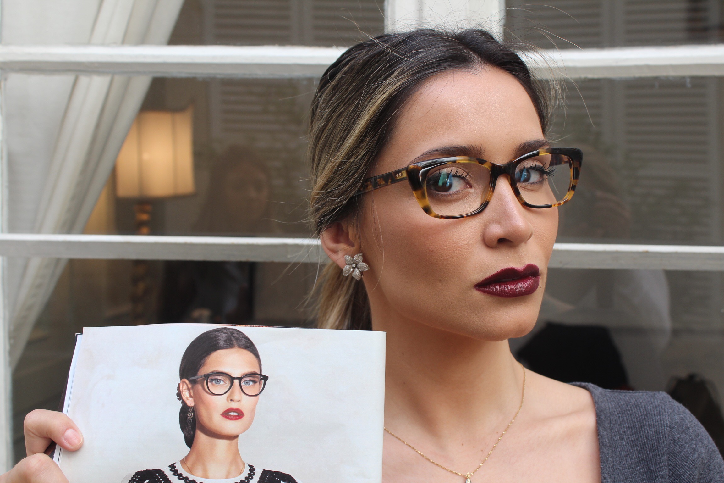 Espelho de Aumento: O Segredo para Maquiar os Olhos com Precisão