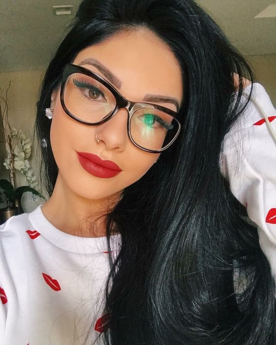 maquiagem para quem usa óculos dicas