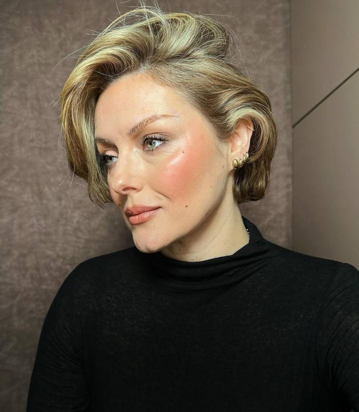 kit básico de maquiagem escritório