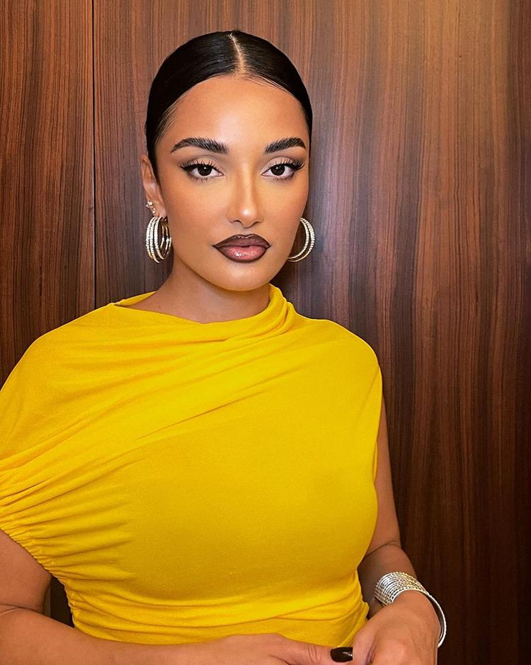 maquiagem para vestido amarelo