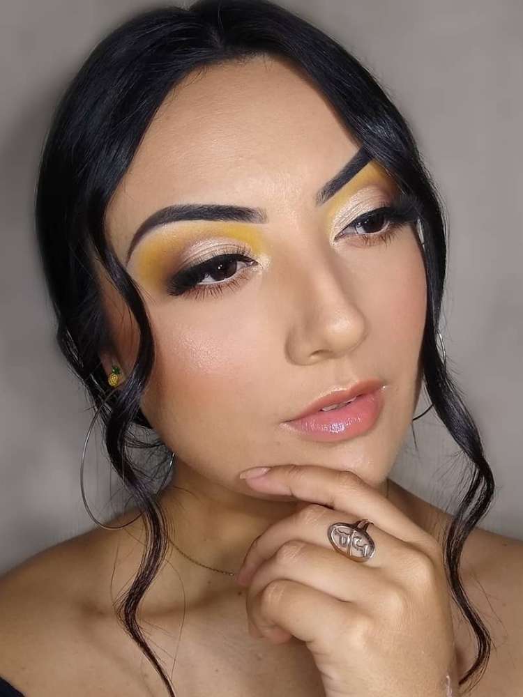 Como acertar na maquiagem para casamentos com vestido amarelo