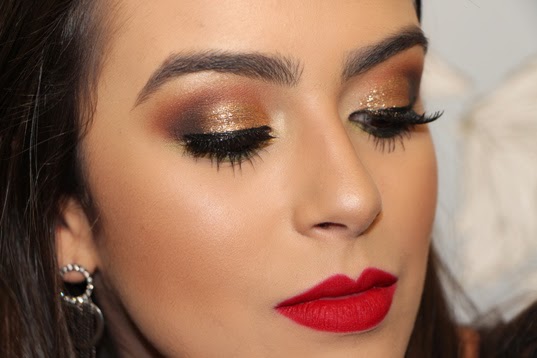 A importância do blush na maquiagem: dicas e truques