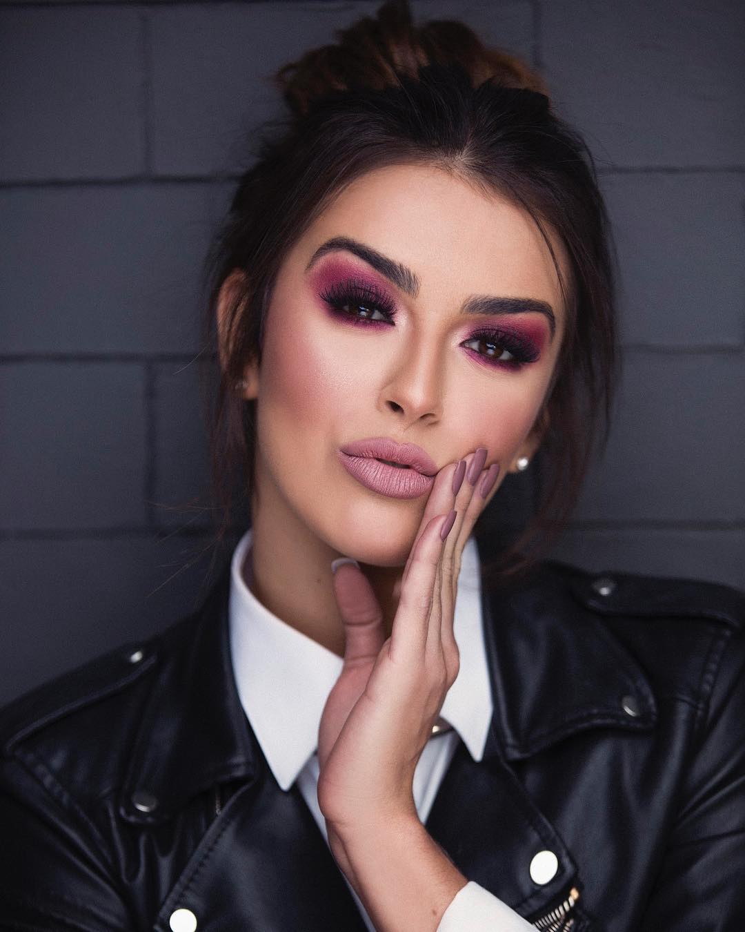 Maquiagem para Madrinhas: Dicas Essenciais para Vestidos Lilás