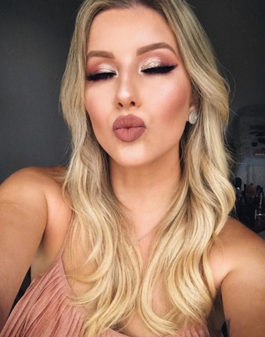 Como Fazer Olhos Esfumados Perfeitos para a Noite