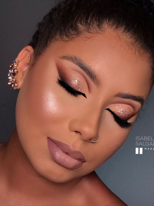 Como Fazer Olhos Esfumados Perfeitos para a Noite