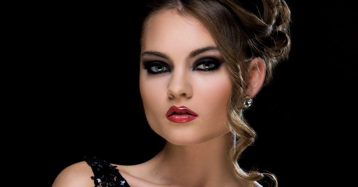 Como Fazer Olhos Esfumados Perfeitos para a Noite