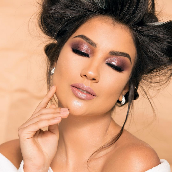 Tendências de beleza para 2025: pele iluminada e naturalidade