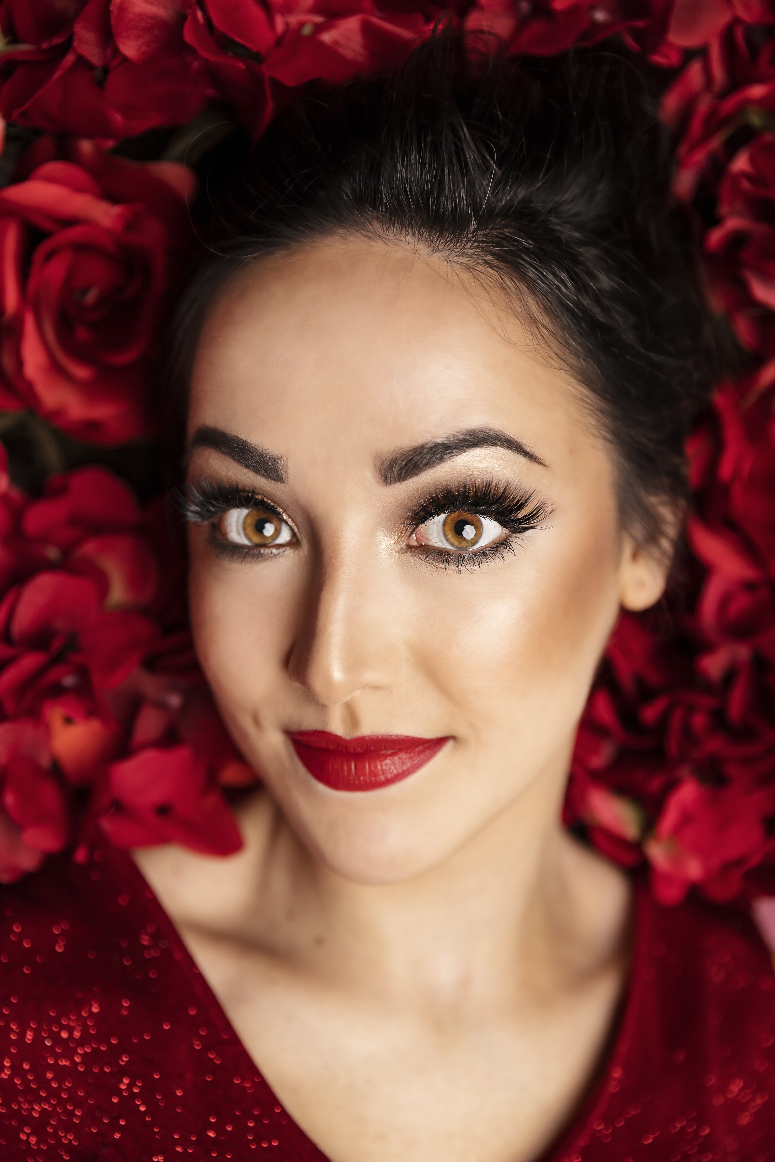 Como usar iluminador para um glow natural