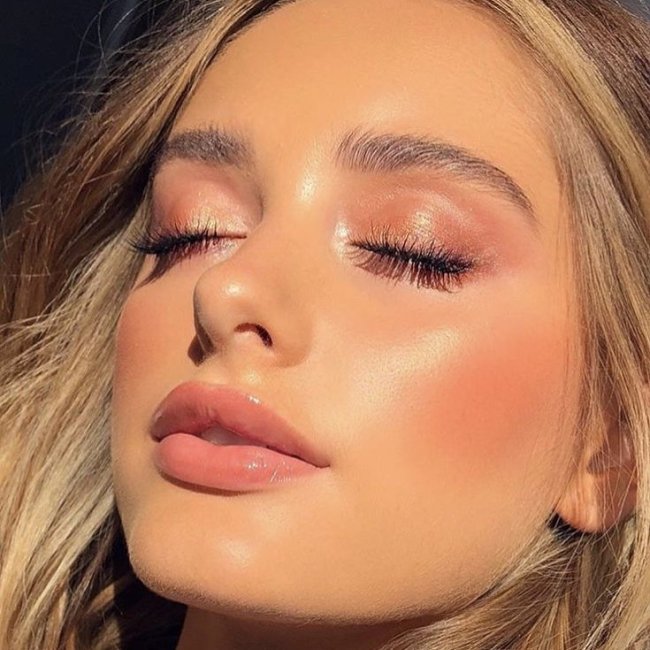 Top 5 Tutoriais de Maquiagem Natural para Fotos no YouTube