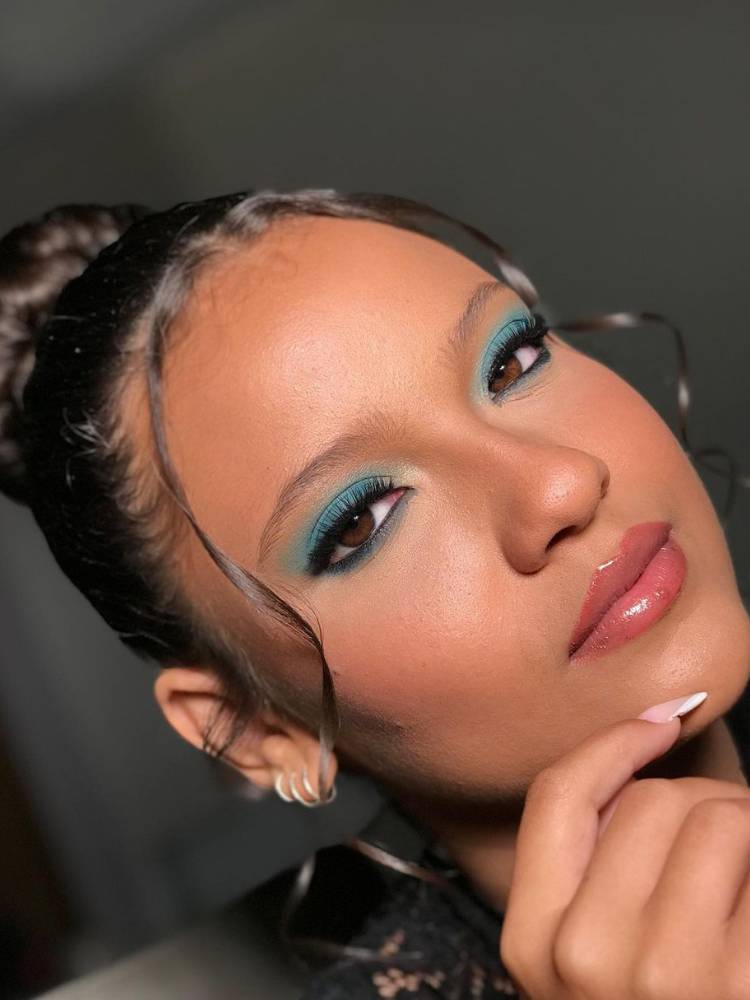 Segredos para uma Maquiagem que Dura em Ensaios Fotográficos