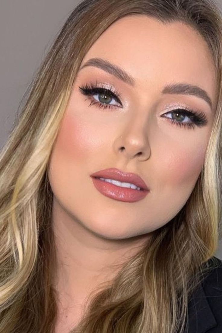 Guia Completo: Como Conquistar a Pele 'Butter Skin' Perfeita para a Noite em 2026