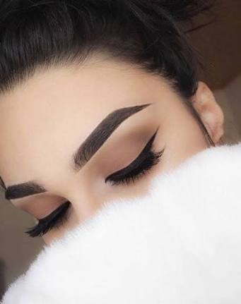 Maquiagem Soft Girl: Dicas Essenciais para um Visual Iluminado e Rosado