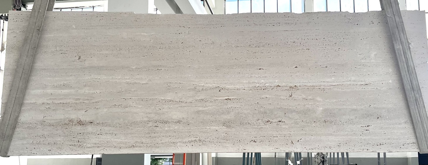 Os diferentes tipos de acabamento para mármore travertino