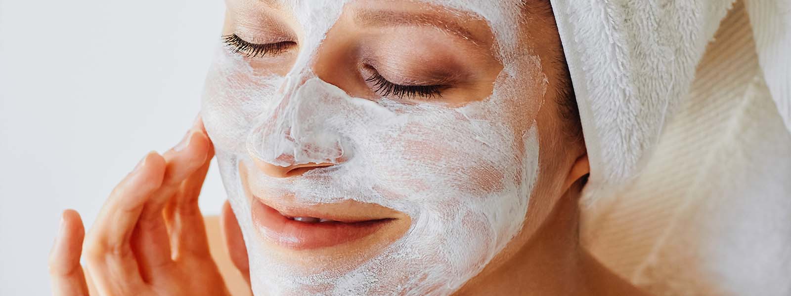 benefícios da argila branca para pele sensível