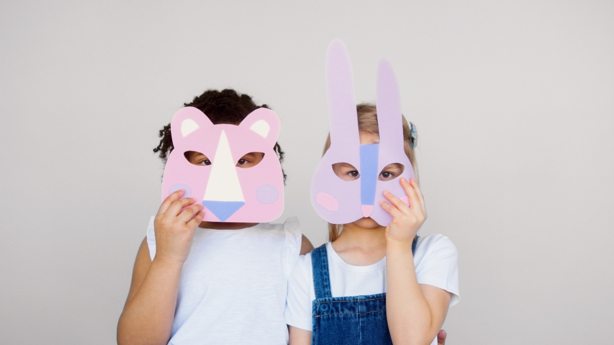 Ideias de Máscaras de Carnaval DIY com Materiais Reciclados