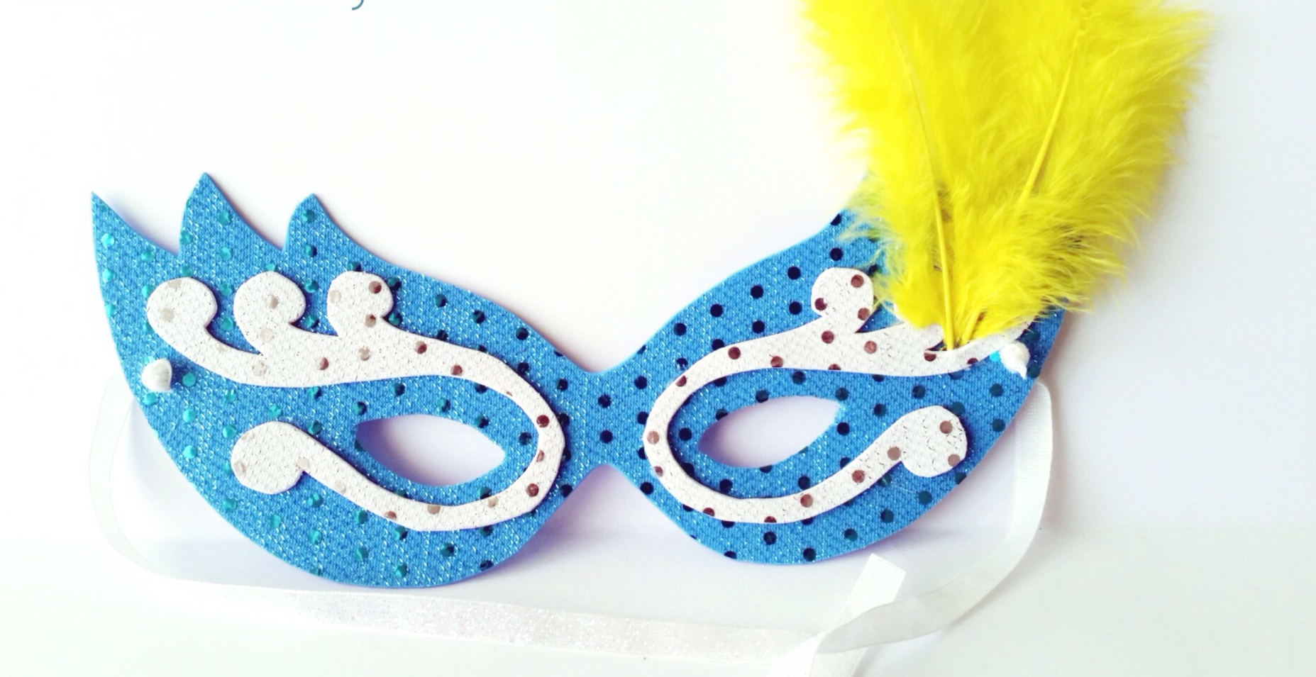 Guia Completo de Materiais para Máscaras de Carnaval Artesanais