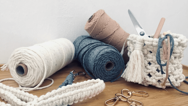 Guia Completo dos Nós Básicos de Macramê para Iniciantes