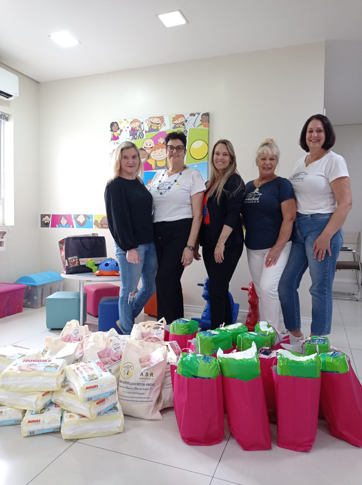 Amizades Antigas vs. Novas Amizades: Equilibrando Relações Pós-Parto