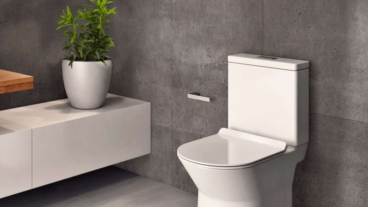 vaso sanitário Deca com caixa acoplada