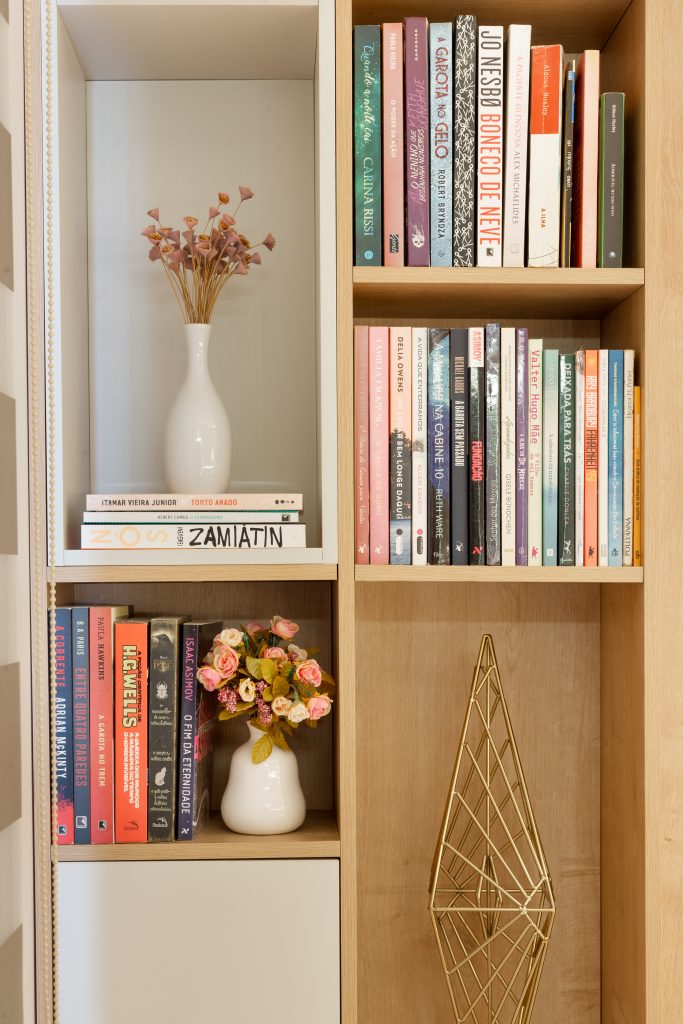 Guia Completo: Como Montar Sua Estante de Livros Perfeita