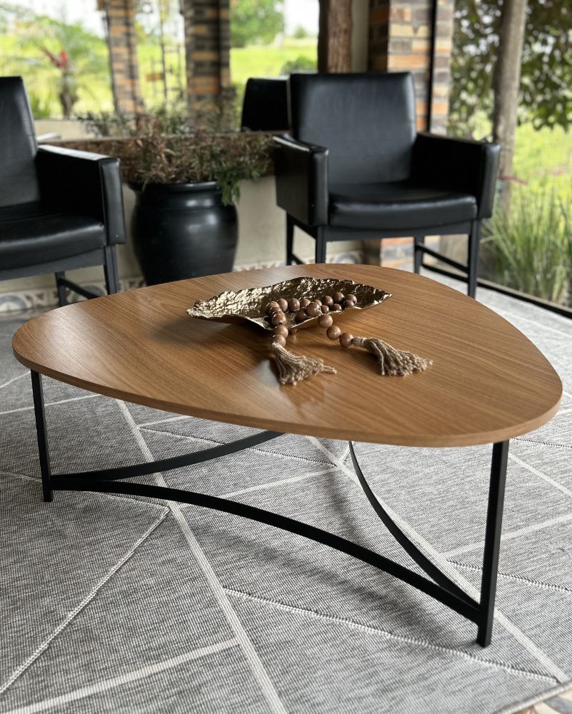 Mesa de centro com nichos