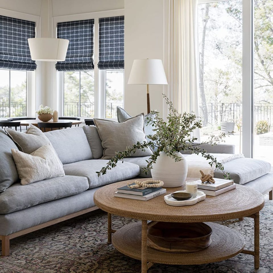 5 Dicas para Harmonizar sua Mesa de Centro com o Sofá