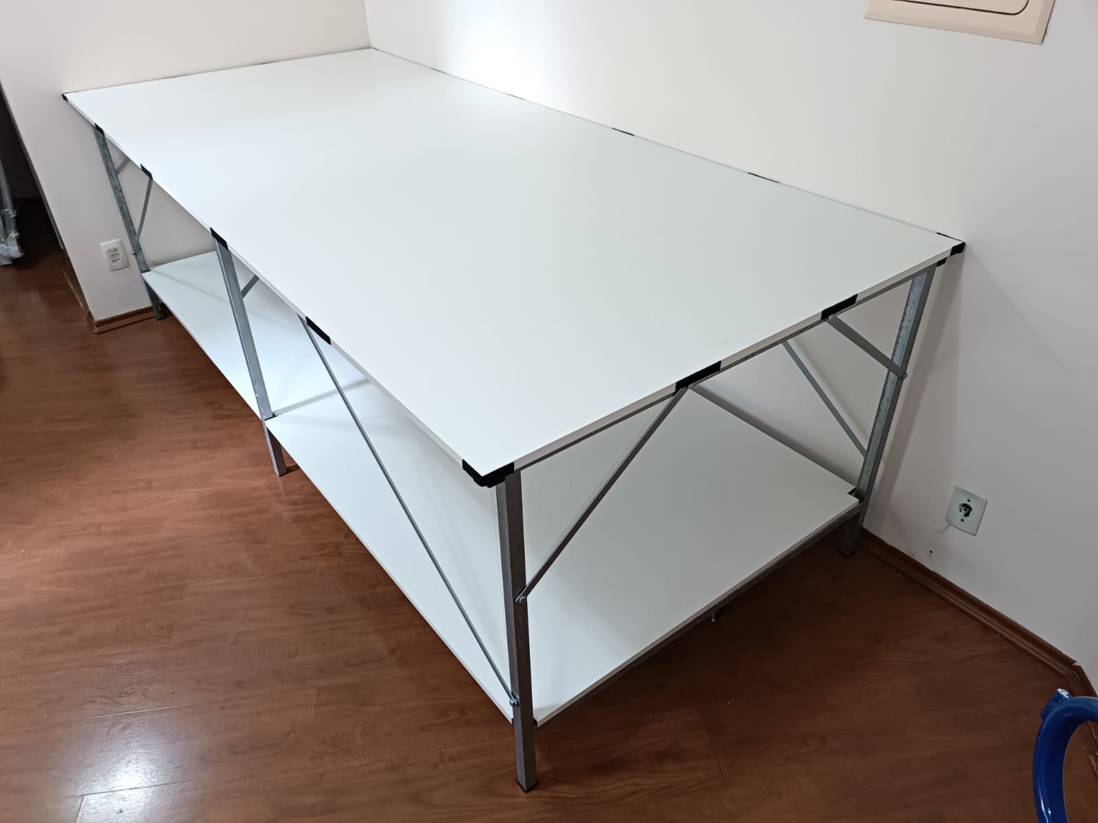 Guia Completo: Como Escolher a Mesa de Corte Ideal para Seu Ateliê de Costura