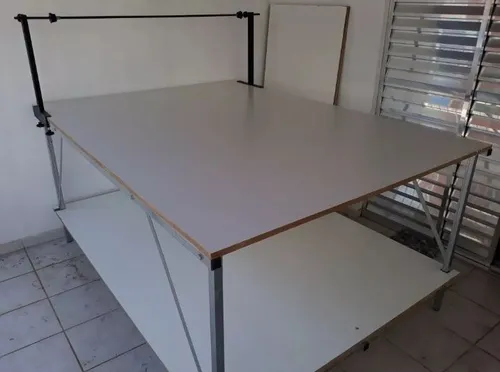 Ergonomia na Costura: A Importância da Altura Correta da Mesa de Corte