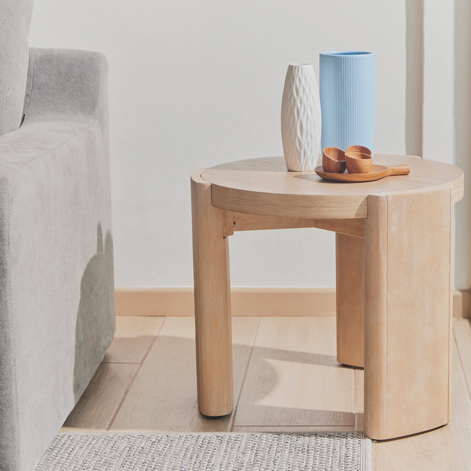 mesa lateral alta com gaveta