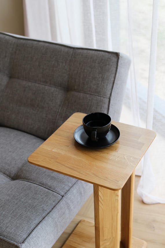 mesa lateral em c para sofa 2