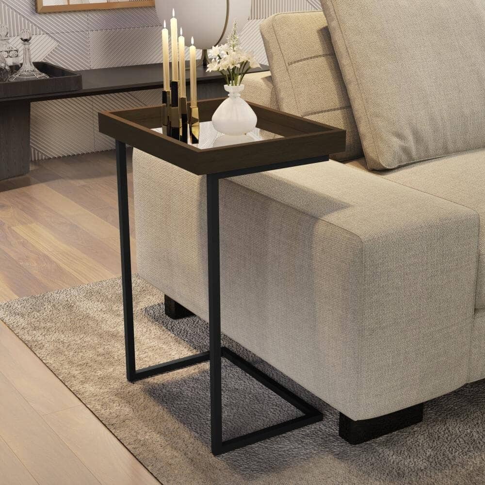 Mesa lateral em C com USB: praticidade e tecnologia