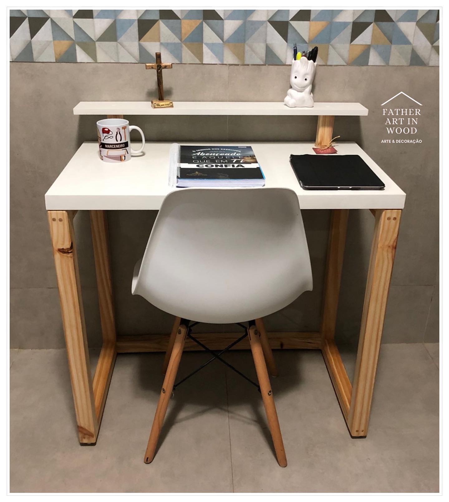 melhor mesa para home office pequeno