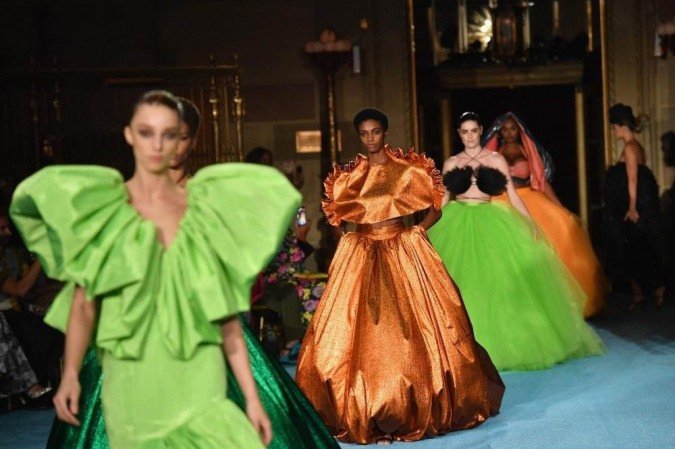 onde comprar roupas coloridas baratas para moda dopamina