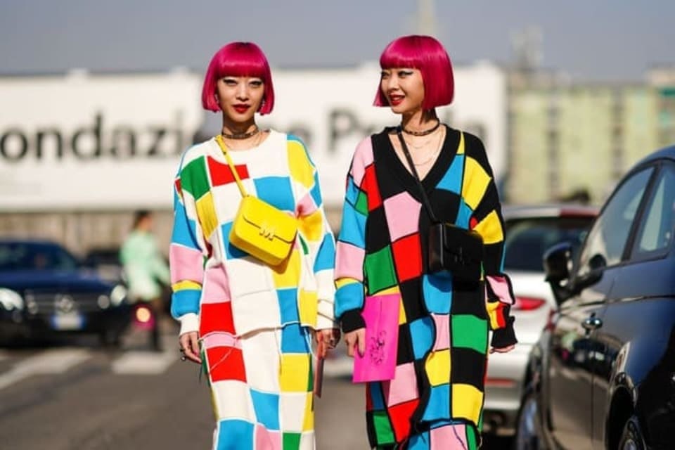 onde comprar roupas coloridas baratas para moda dopamina