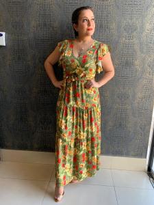 Decotes que Valorizam e Disfarçam o Busto Volumoso