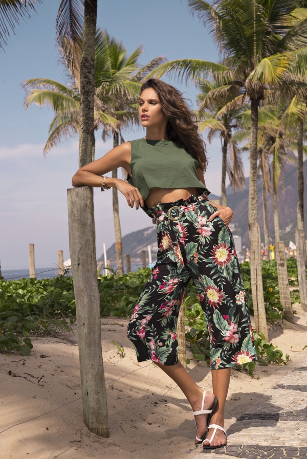 Cores e Estampas da Moda Praia 2026: Guia Completo para o Verão