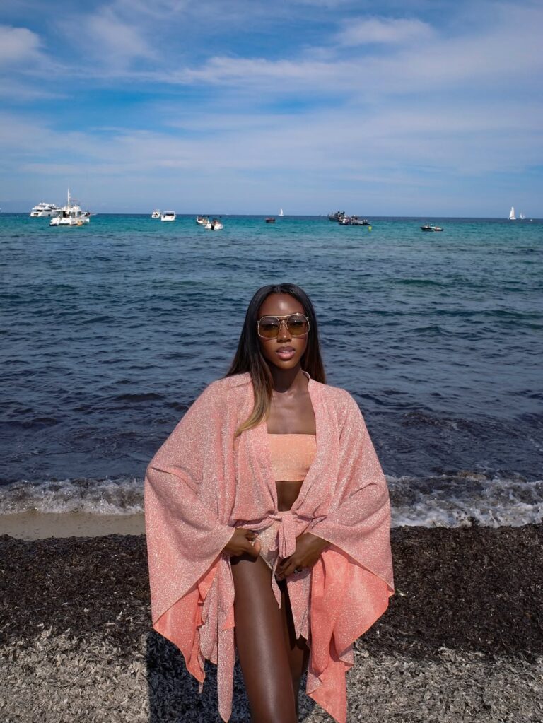 Como Montar a Mala de Praia Perfeita para 2026: Checklist Essencial