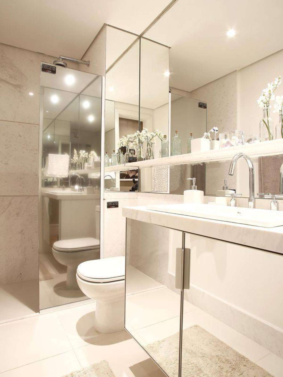 box sanfonado de canto para banheiro minúsculo