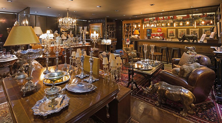 valor de móveis antigos